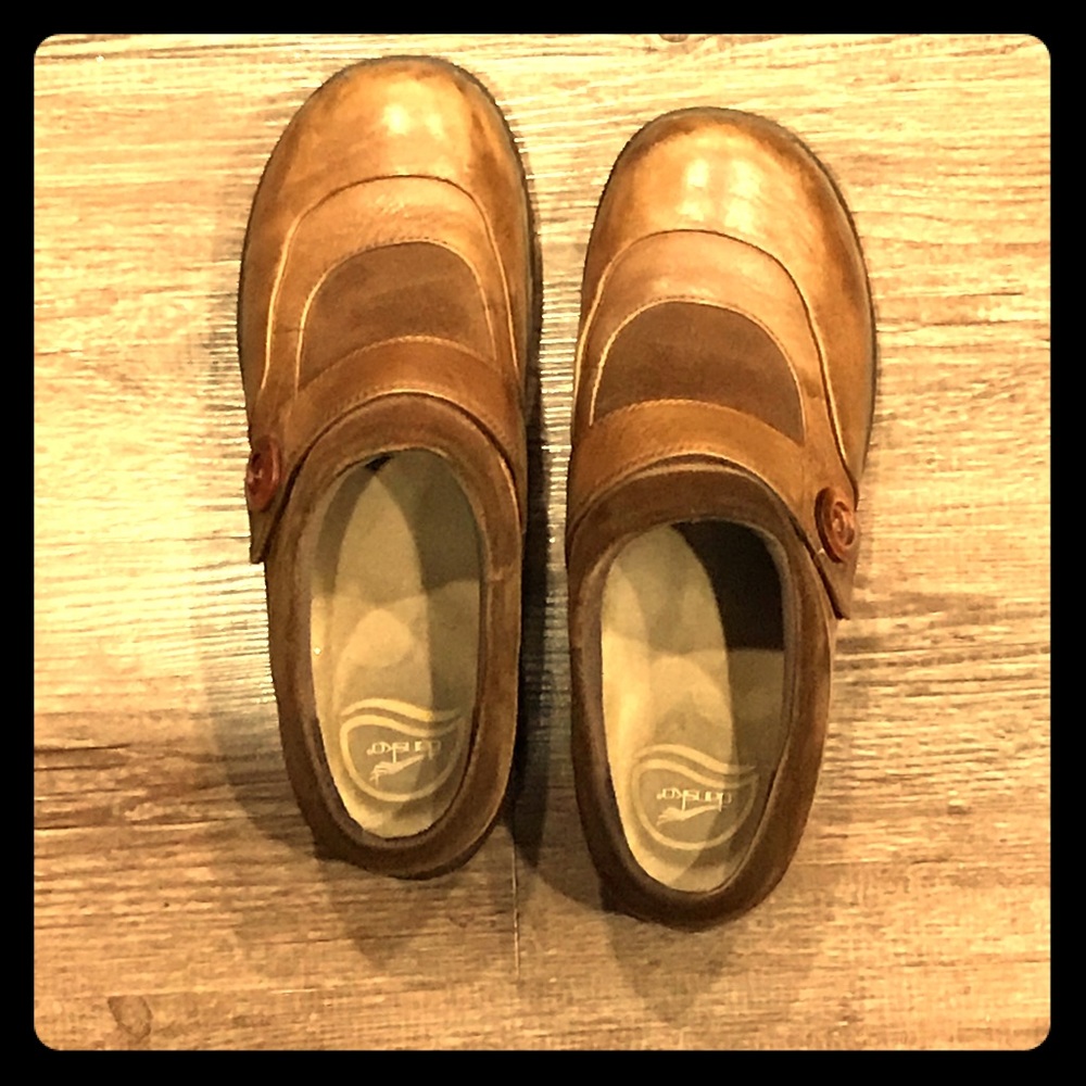 Dansko’s